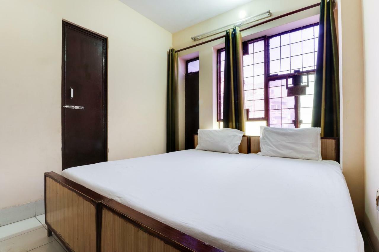 Spot On 38567 Hotel Aryan Lucknow Bagian luar foto