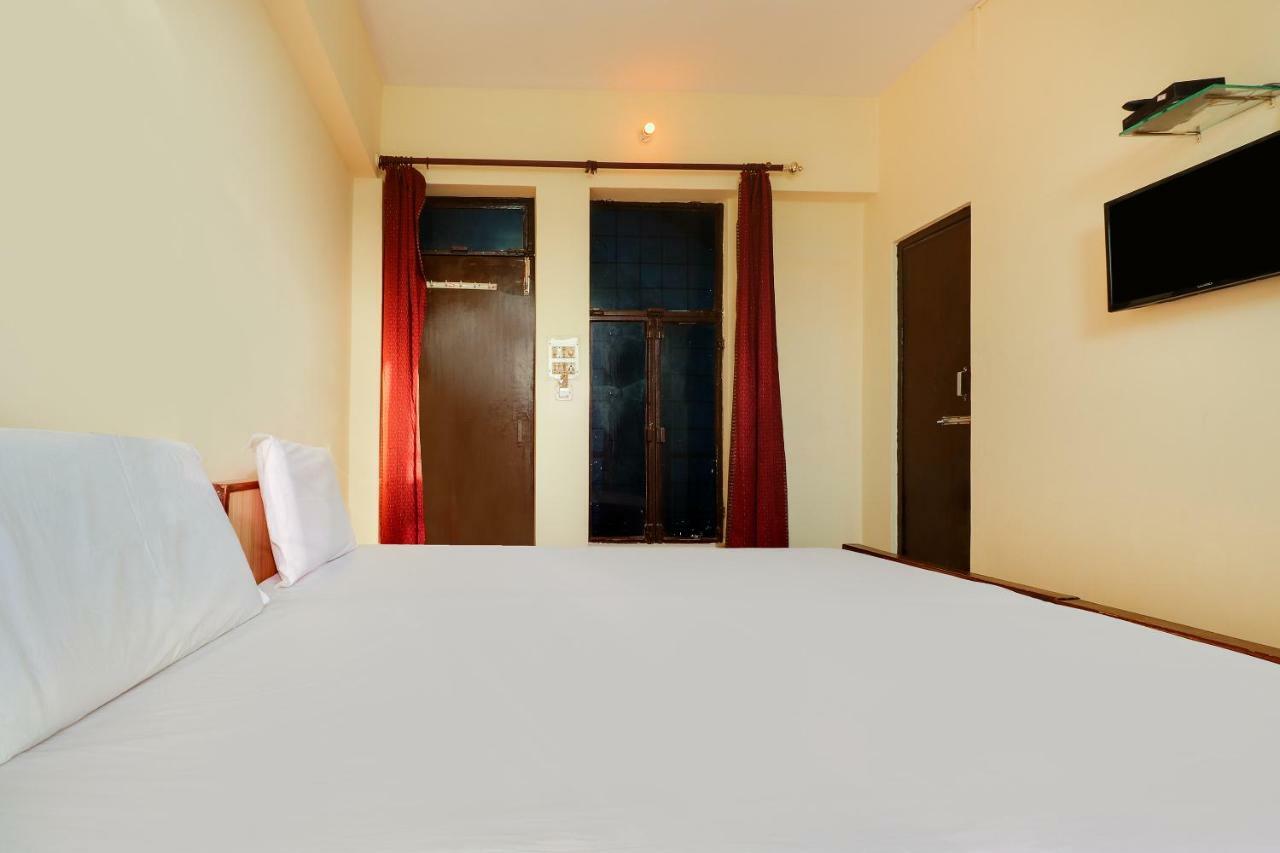 Spot On 38567 Hotel Aryan Lucknow Bagian luar foto